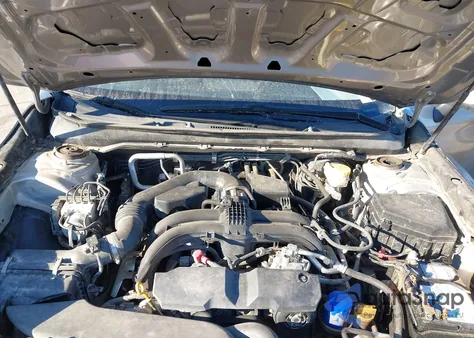 2018 Subaru Legacy 2.5I Premium z USA, uszkodzony, nr VIN 4S3BNAF63J3027835